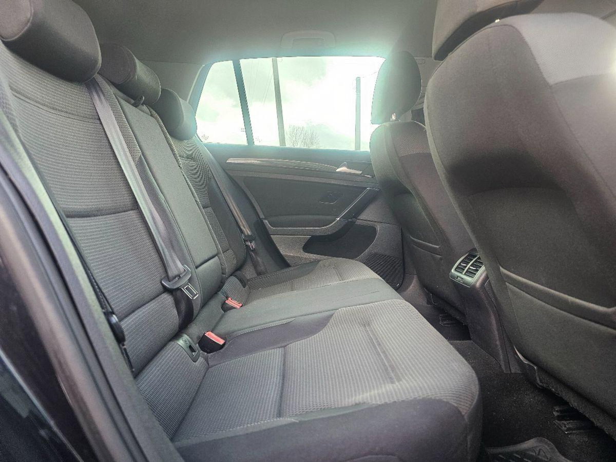 Volkswagen Golf 1.6 TDI DSG 5p. Highline BlueMotion Technology (19)