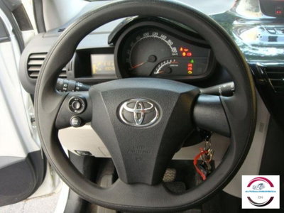 Toyota iQ 1.0 CVT Trend (9)