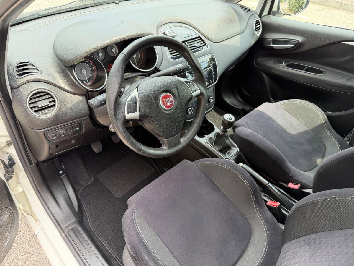 Fiat Punto 1.2 8V 5 porte Lounge (12)