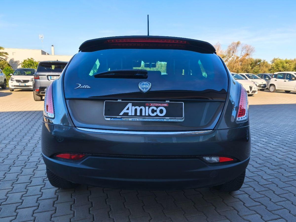 Lancia Delta 1.6 MJT DPF Platino (5)