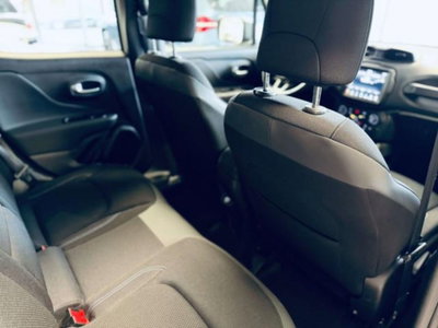 Jeep Renegade 1.6 Mjt 120 CV Limited (9)