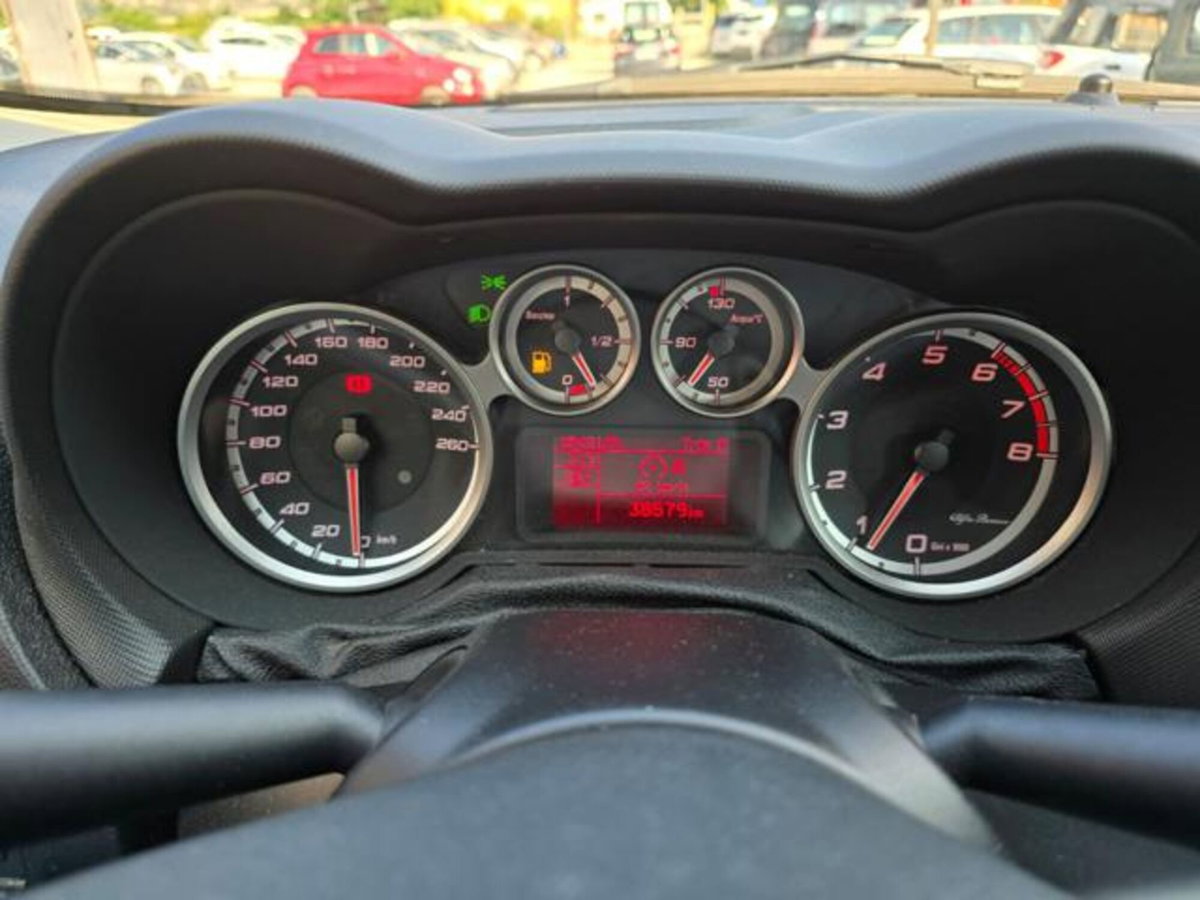 Alfa Romeo MiTo 1.4 78 CV 8V S&S Urban (15)
