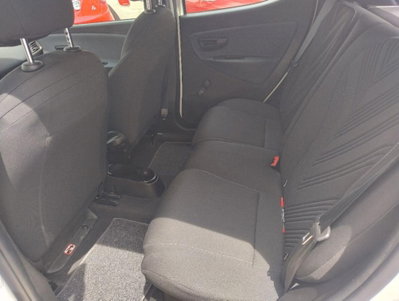 Lancia Ypsilon 1.0 FireFly 5 porte S&S Hybrid Gold Plus (11)