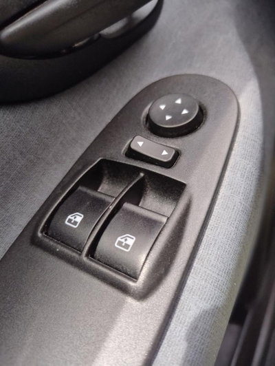 Lancia Ypsilon 1.0 FireFly 5 porte S&S Hybrid Gold Plus (18)