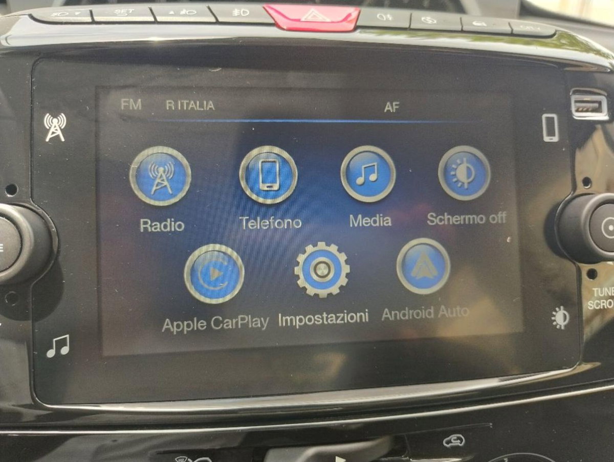 Lancia Ypsilon 1.0 FireFly 5 porte S&S Hybrid Gold Plus (19)
