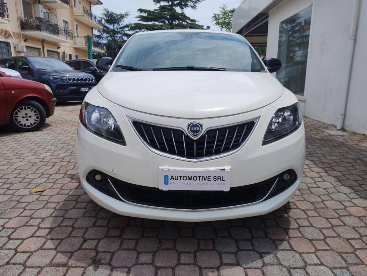 Lancia Ypsilon 1.0 FireFly 5 porte S&S Hybrid Gold Plus (7)