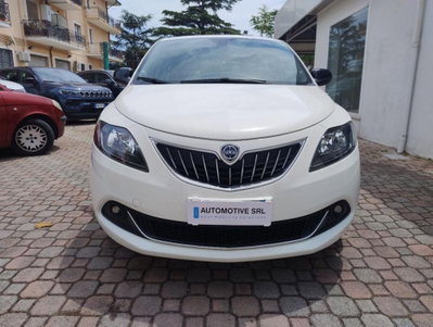Lancia Ypsilon 1.0 FireFly 5 porte S&S Hybrid Gold Plus (7)