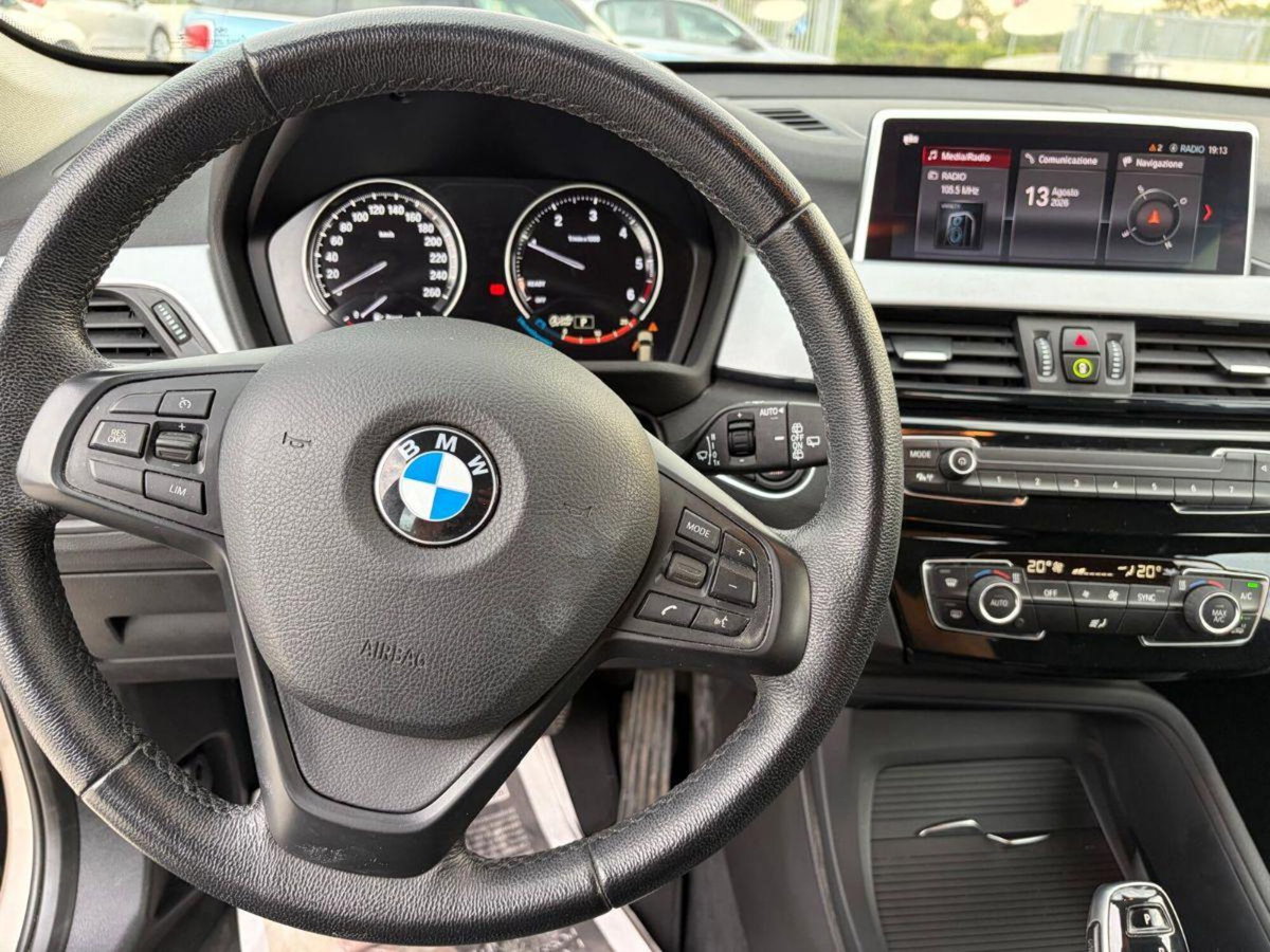 BMW X1 sDrive16d Advantage (11)