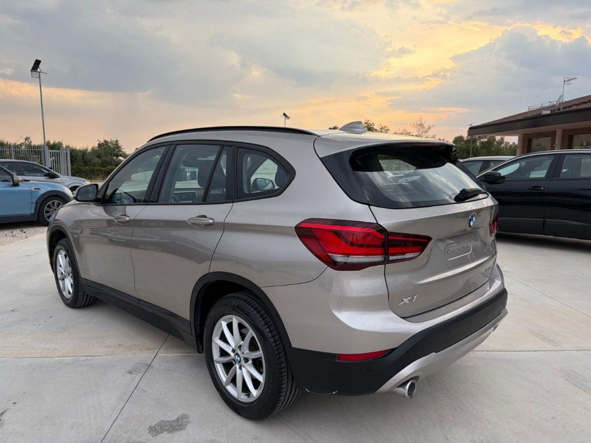 BMW X1 sDrive16d Advantage (4)