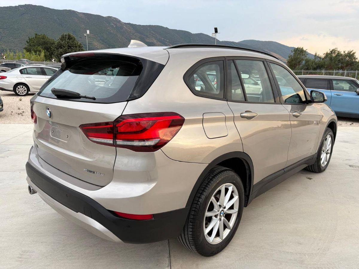 BMW X1 sDrive16d Advantage (5)