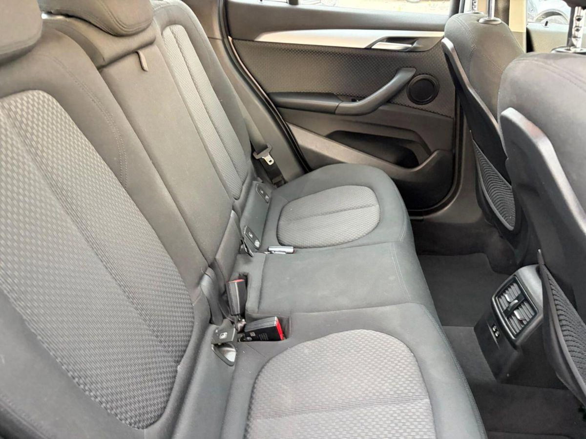 BMW X1 sDrive16d Advantage (6)