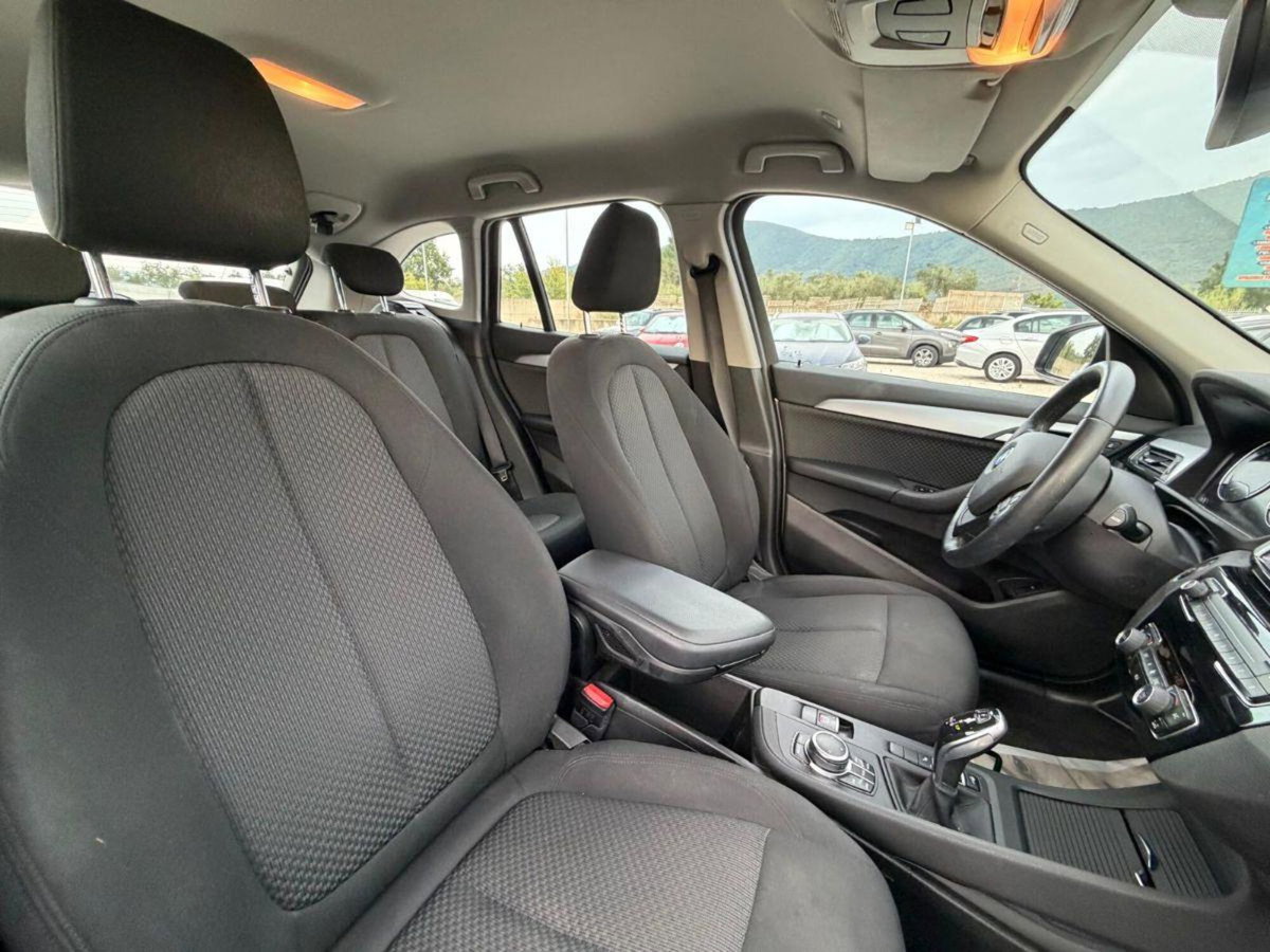 BMW X1 sDrive16d Advantage (9)