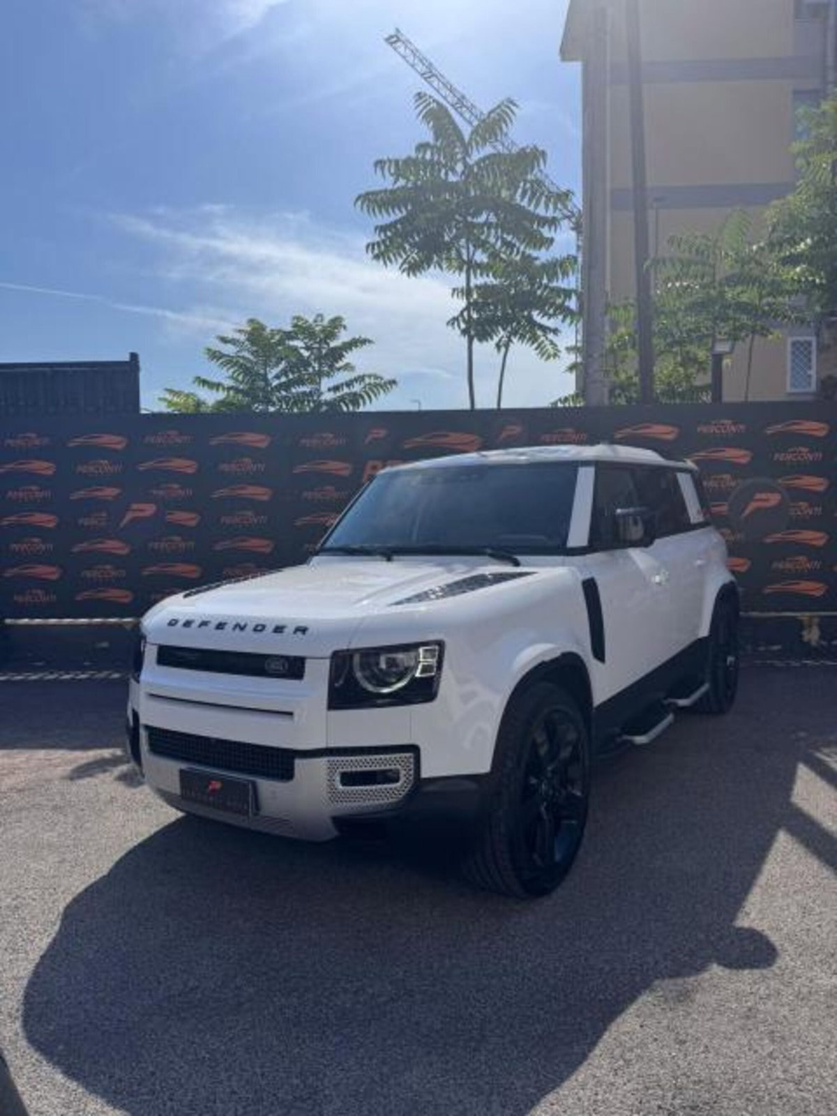 Land Rover Defender 110 3.0D I6 300 CV AWD Auto X (2)