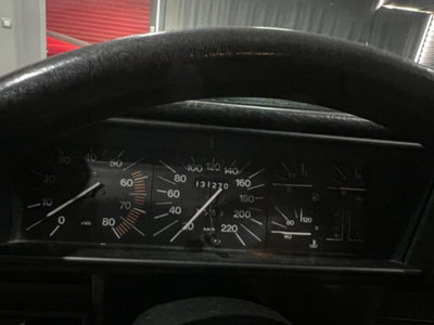 Alfa Romeo 75 1.6 (8)