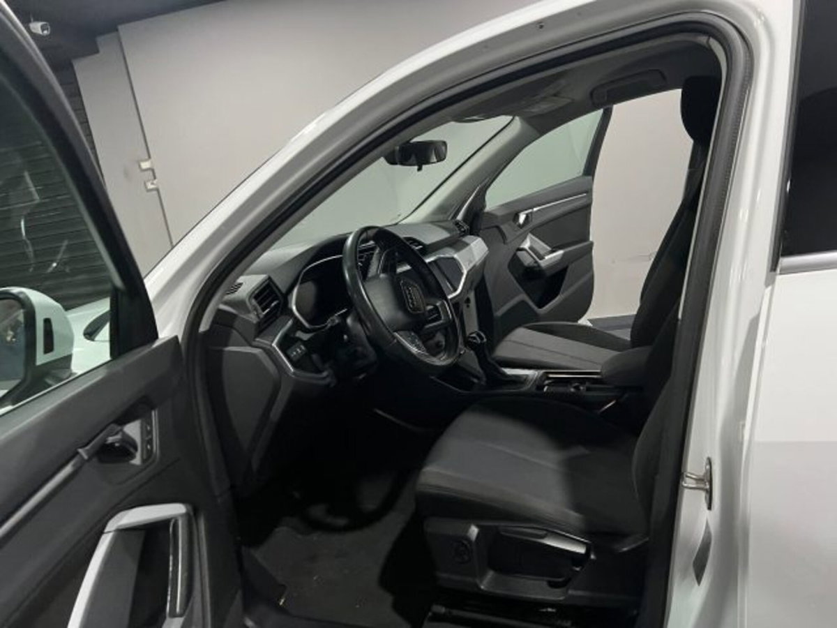 Audi Q3 Sportback 35 TDI quattro S tronic Business Plus (6)