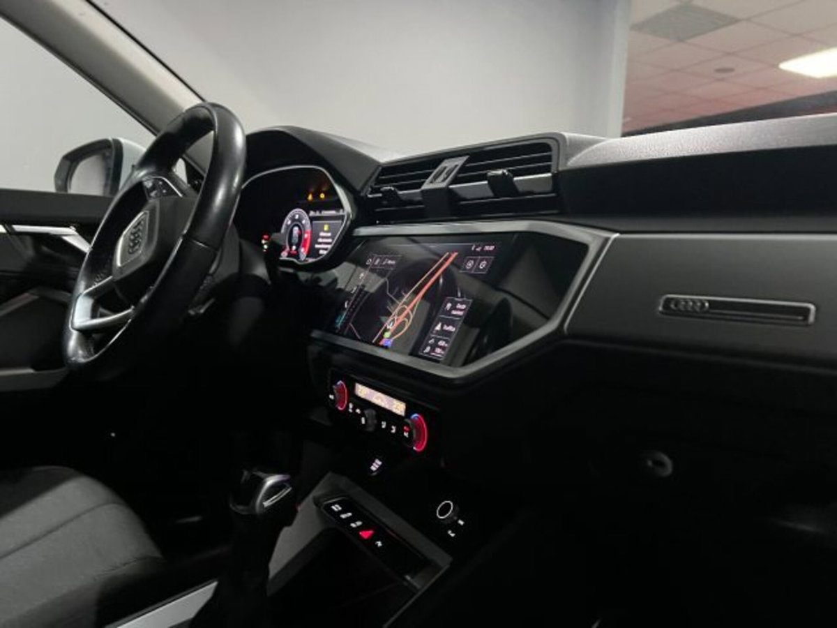 Audi Q3 Sportback 35 TDI quattro S tronic Business Plus (7)