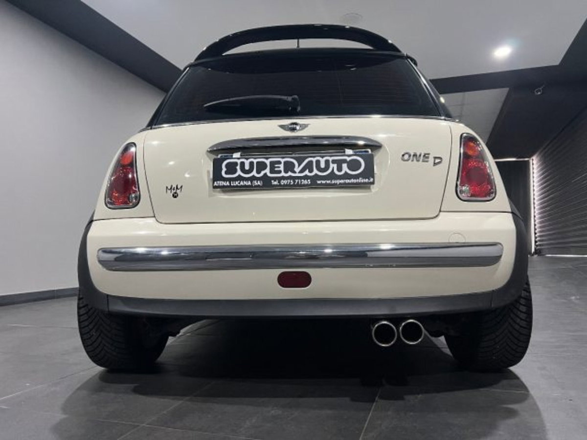 MINI Mini 1.4 tdi One D (5)