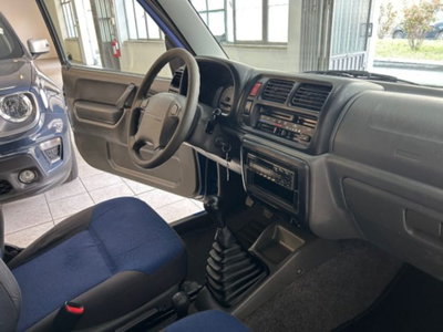 Suzuki Jimny 1.3i 16V cat 4WD JLX (8)