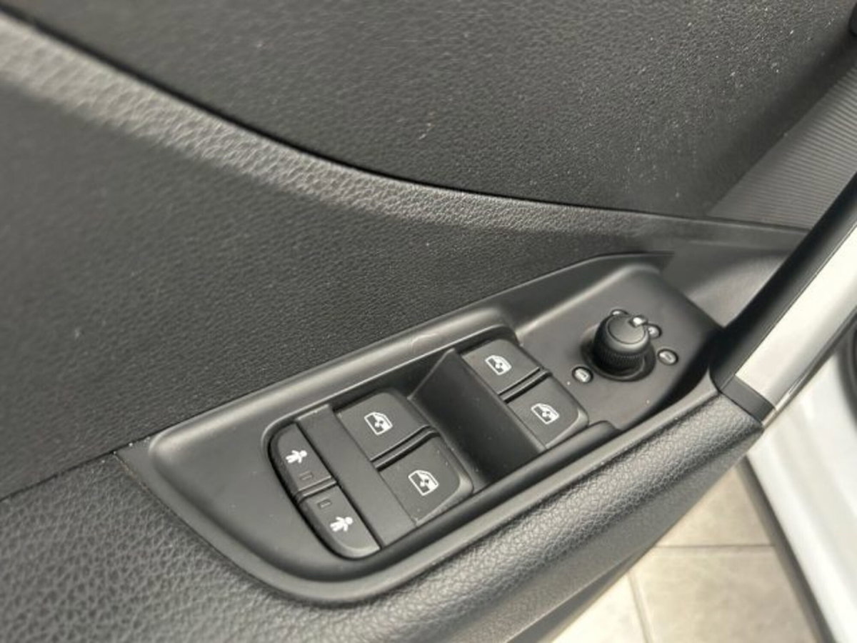Audi Q2 Q2 30 TDI S tronic Business (16)