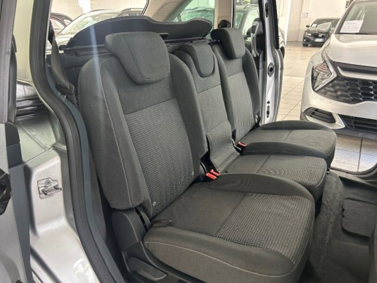 Ford C-Max 1.6 TDCi 115CV Titanium (10)