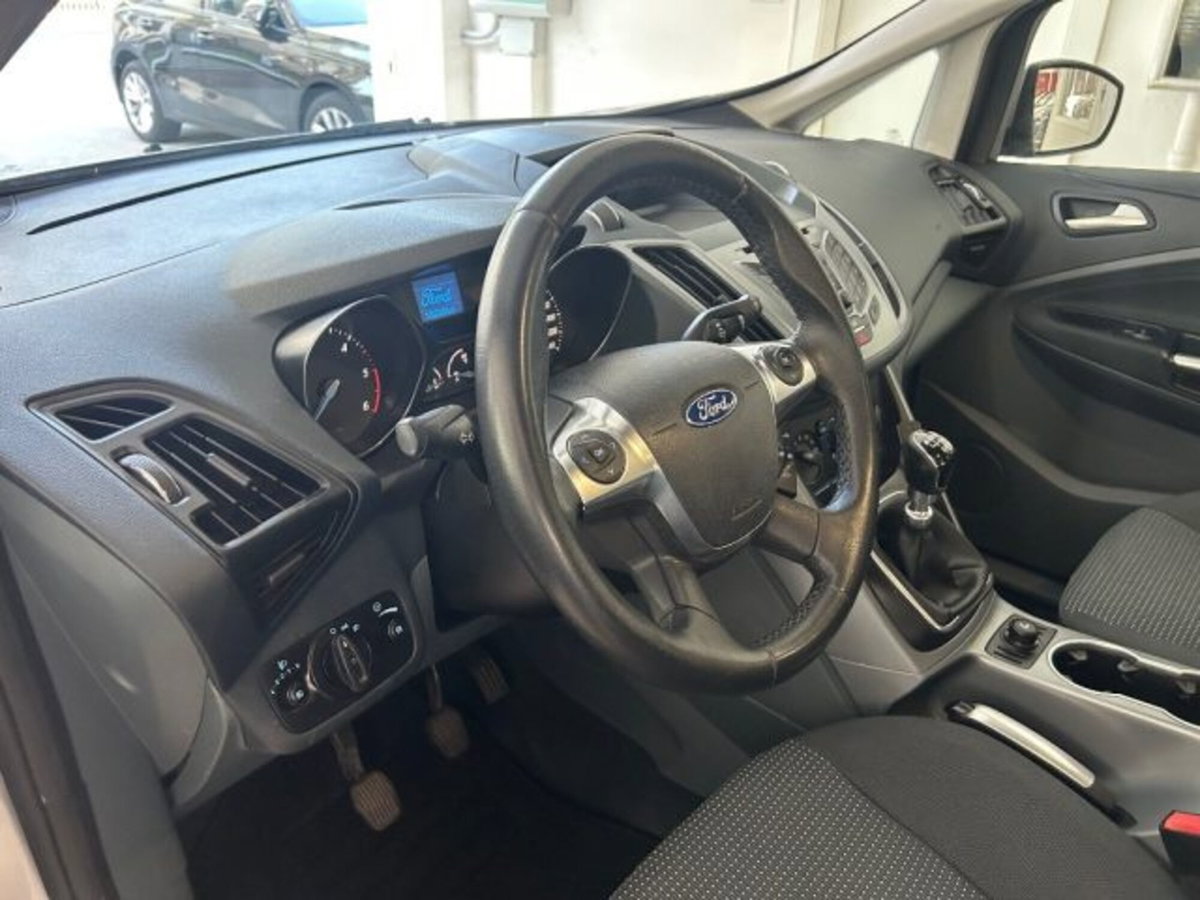 Ford C-Max 1.6 TDCi 115CV Titanium (11)