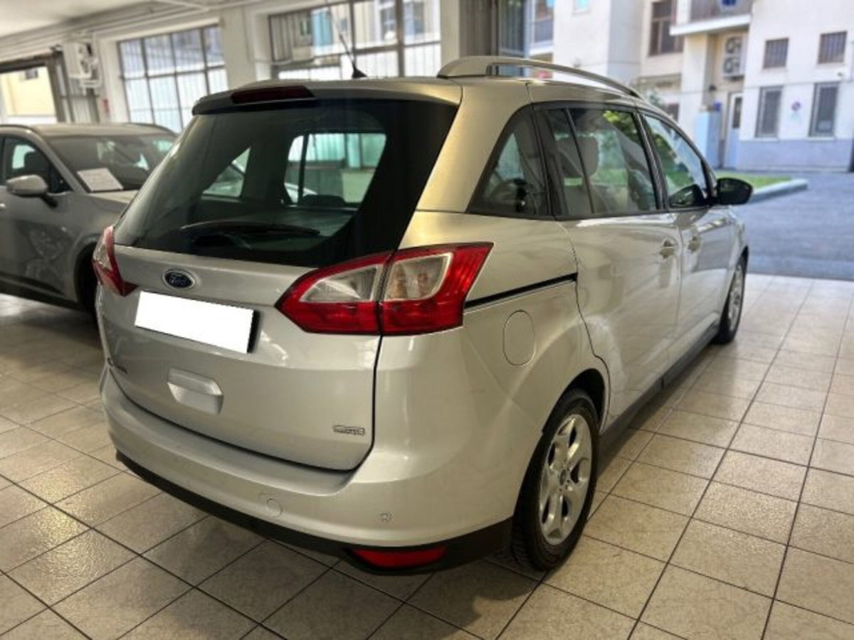 Ford C-Max 1.6 TDCi 115CV Titanium (6)