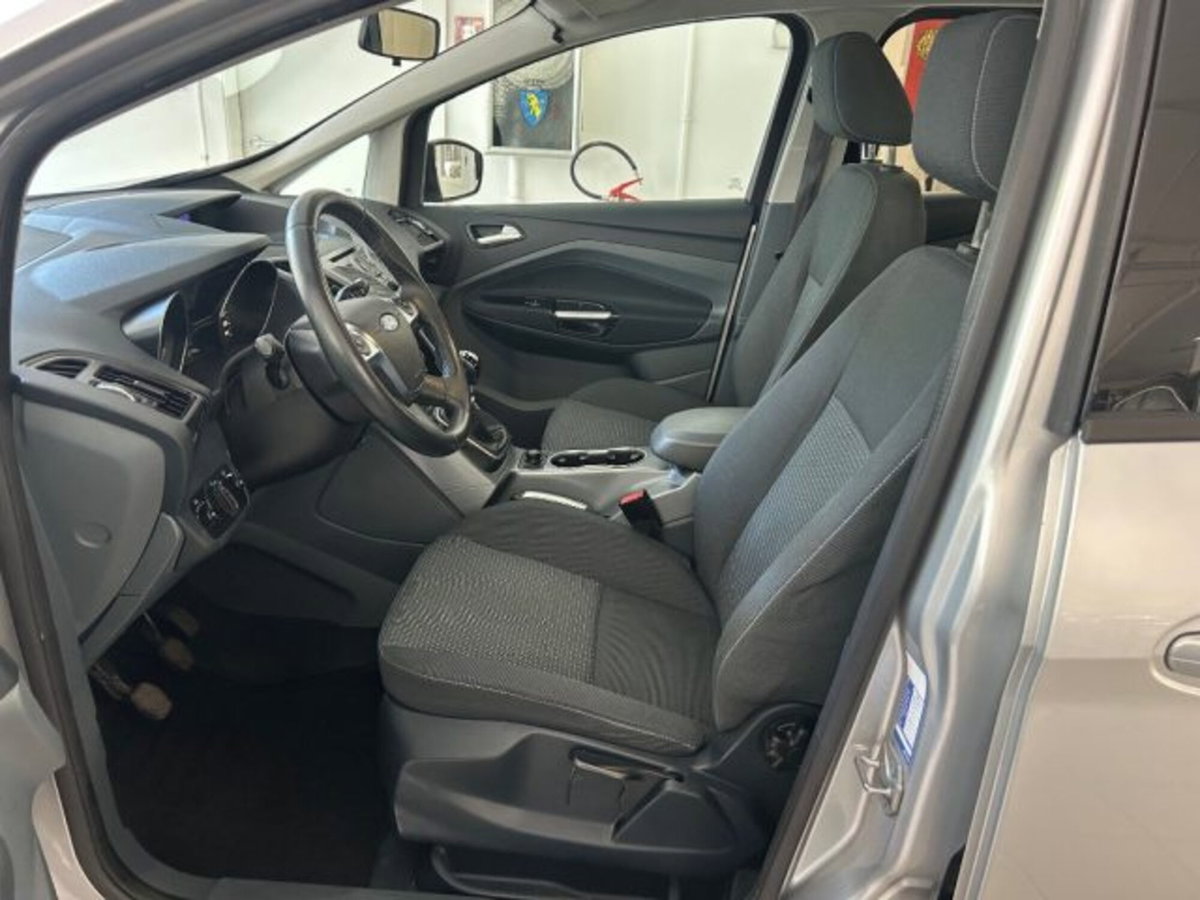 Ford C-Max 1.6 TDCi 115CV Titanium (9)
