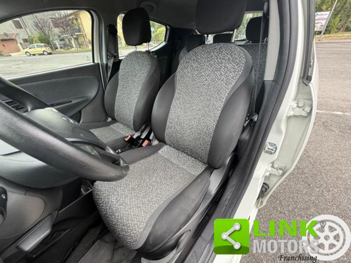 Lancia Ypsilon 1.2 69 CV 5 porte Elefantino Blu (11)