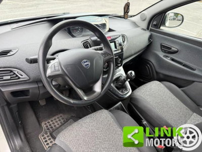 Lancia Ypsilon 1.2 69 CV 5 porte Elefantino Blu (2)