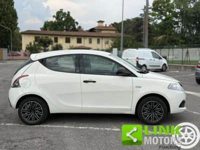 Lancia Ypsilon 1.2 69 CV 5 porte Elefantino Blu (3)