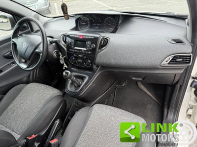 Lancia Ypsilon 1.2 69 CV 5 porte Elefantino Blu (6)