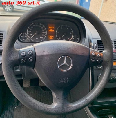 Mercedes-Benz Classe A 160 CDI Avantgarde (7)