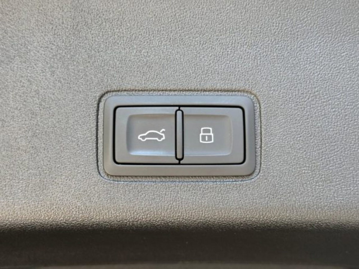 Audi Q3 Sportback 35 TDI quattro S tronic S line edition (9)