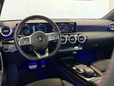 Mercedes-Benz Classe A Sedan 180 d Automatic 4p. Premium (9)