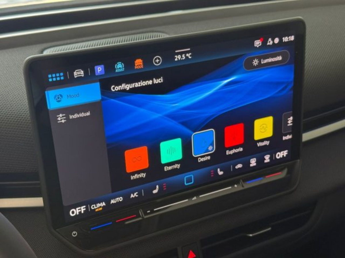 Volkswagen T-Roc 1.5 tsi Life (16)