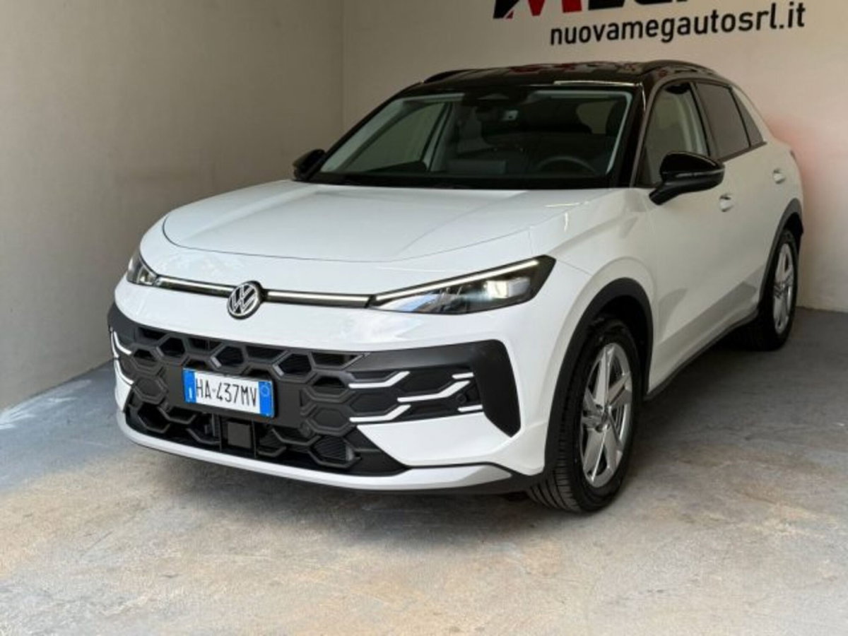 Volkswagen T-Roc 1.5 tsi Life (2)