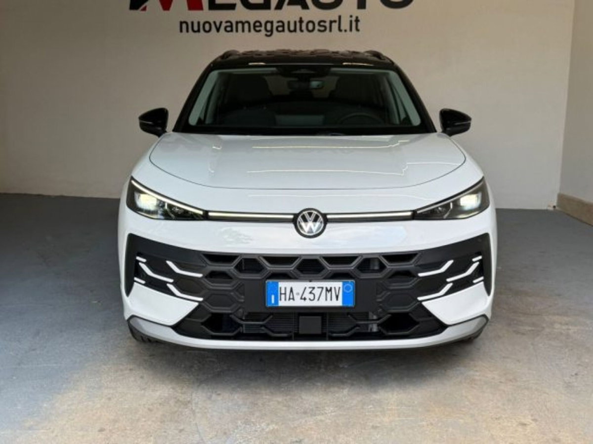 Volkswagen T-Roc 1.5 tsi Life (3)