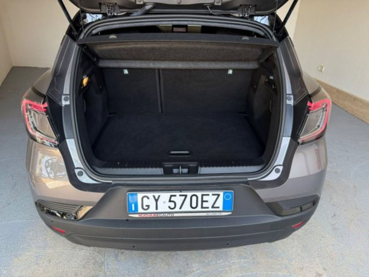 Renault Captur TCe 90 CV Techno (8)