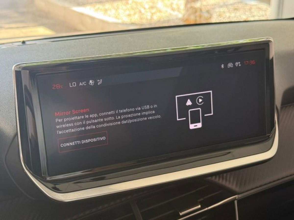 Peugeot 208 1.2 puretech Active s&s 100cv (14)