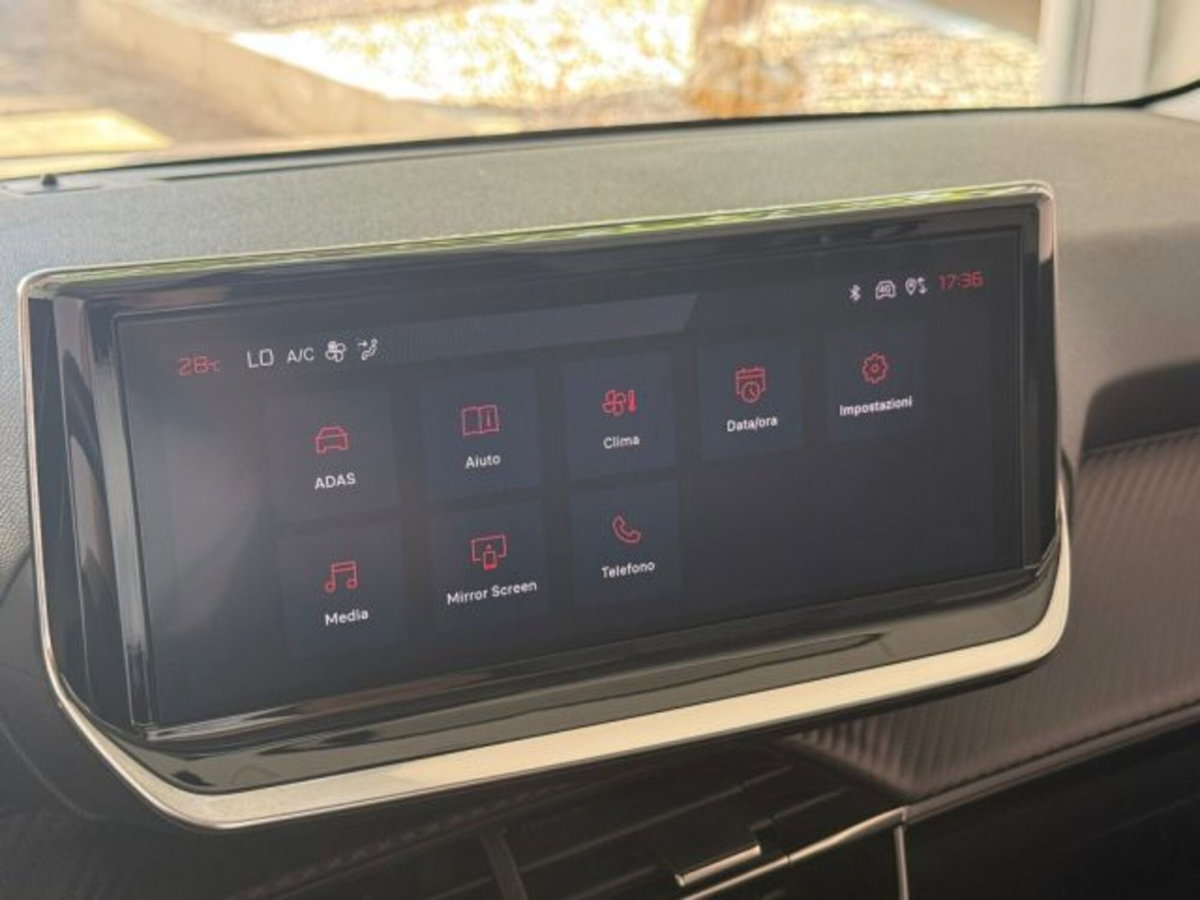Peugeot 208 1.2 puretech Active s&s 100cv (15)