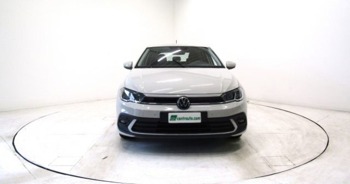 Volkswagen Polo 1.0 Life 80cv (2)