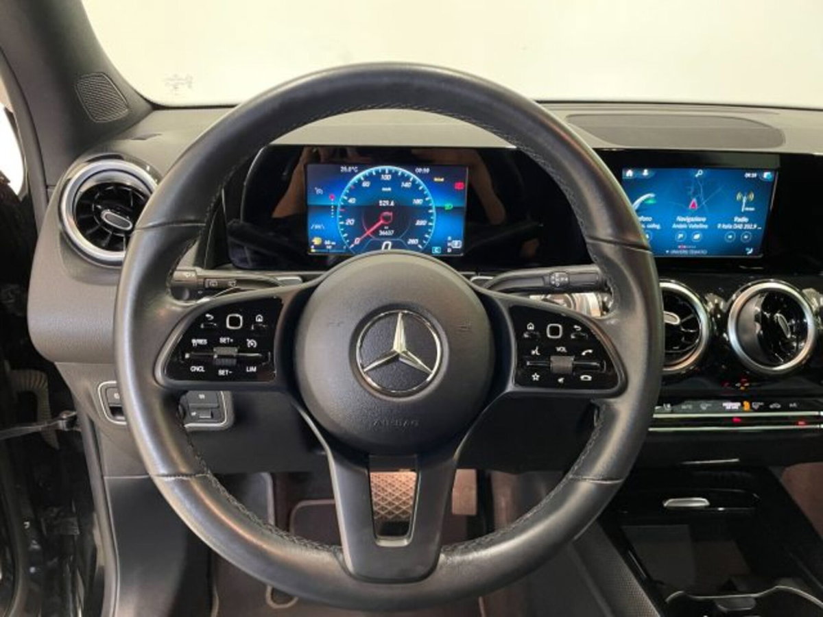 Mercedes-Benz GLB 220 d Automatic 4Matic Sport (16)