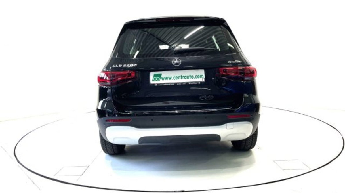 Mercedes-Benz GLB 220 d Automatic 4Matic Sport (4)