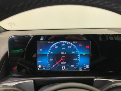 Mercedes-Benz GLB 220 d Automatic 4Matic Sport (5)