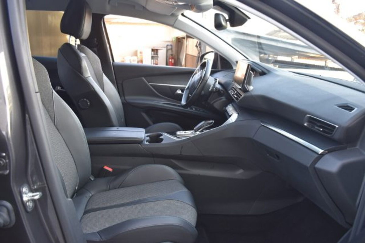 Peugeot 3008 BlueHDi 130 S&S EAT8 Allure Pack (19)