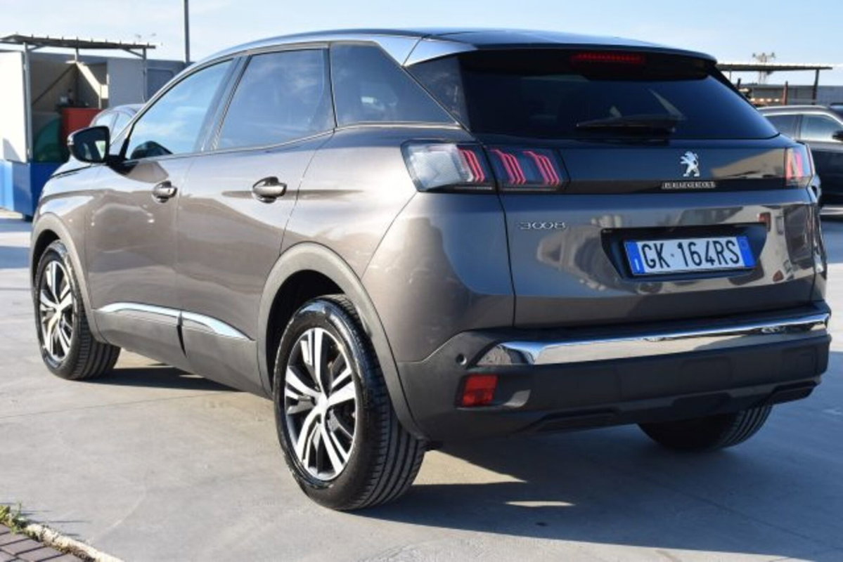 Peugeot 3008 BlueHDi 130 S&S EAT8 Allure Pack (6)