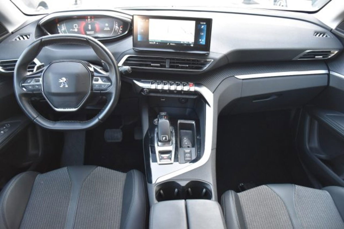 Peugeot 3008 BlueHDi 130 S&S EAT8 Allure Pack (8)