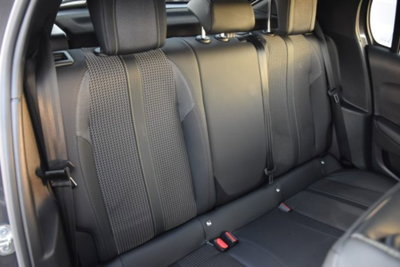 Peugeot 208 PureTech 130 Stop&Start EAT8 5 porte GT (20)