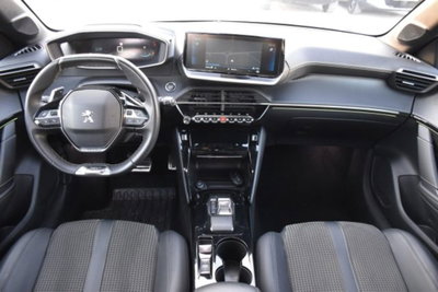 Peugeot 208 PureTech 130 Stop&Start EAT8 5 porte GT (7)