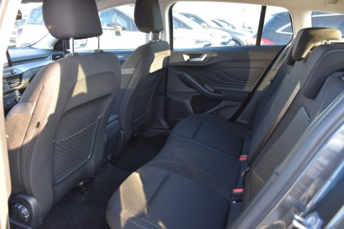 Ford Focus Station Wagon 1.5 EcoBlue 120 CV automatico SW Business (13)